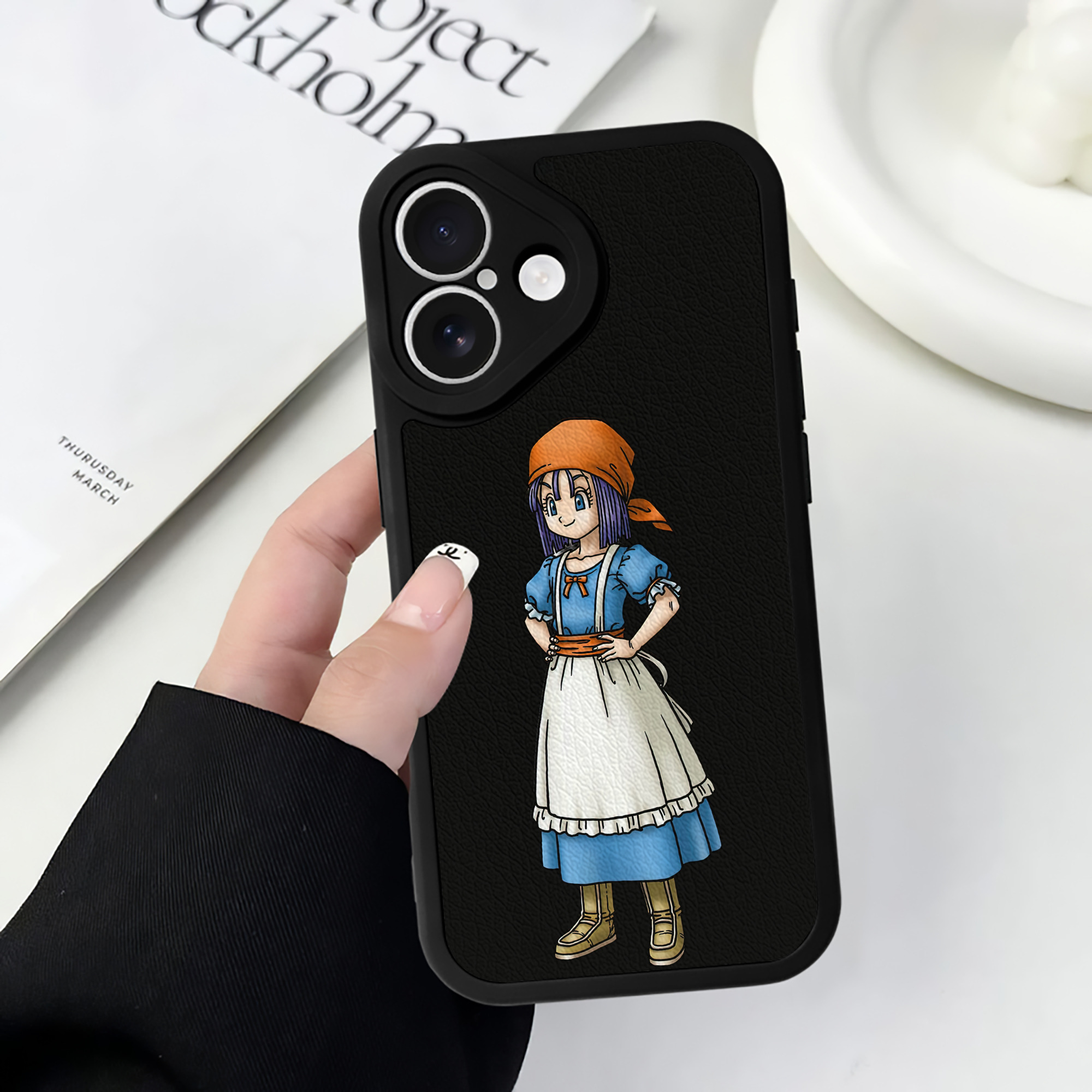 （画像用） ドラゴンクエスト Doragon Kuesuto Dragon Quest 【iPhone 16シリーズ対応】シリコンスマホケース（レザー調） 材質：シリコン